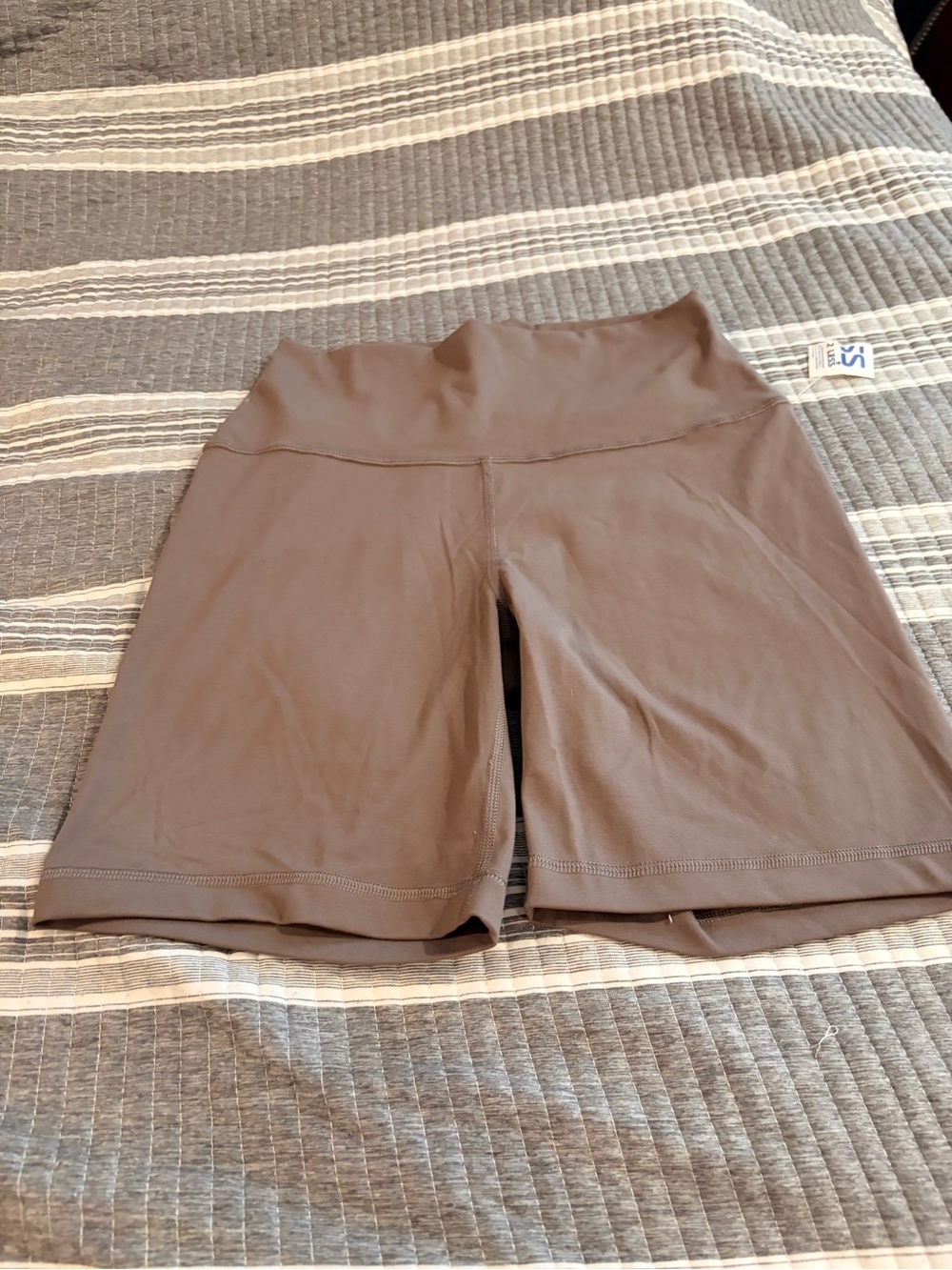 NWT Yogalicious High-Waist Women's Large Bike Shorts